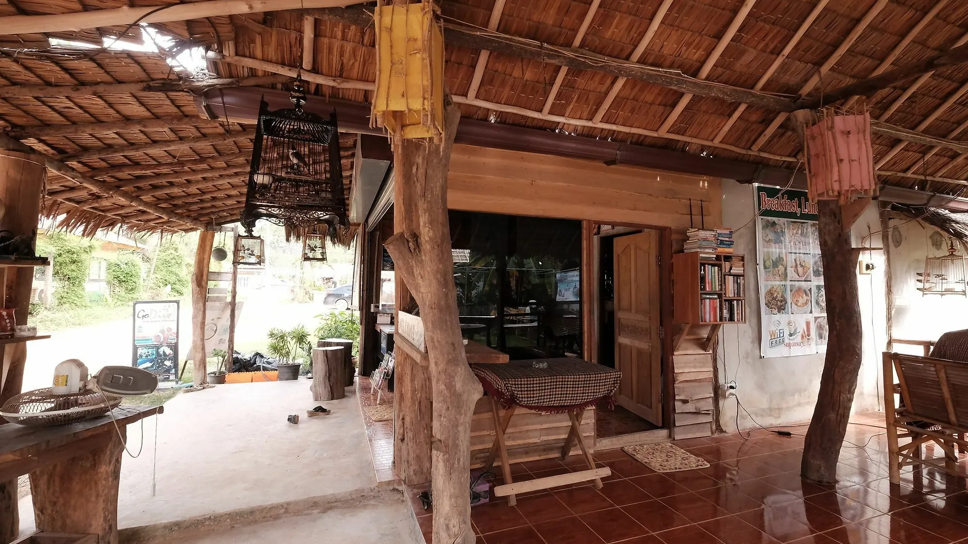 Mama Klong Khong Bungalow Ko Lanta 2*,
